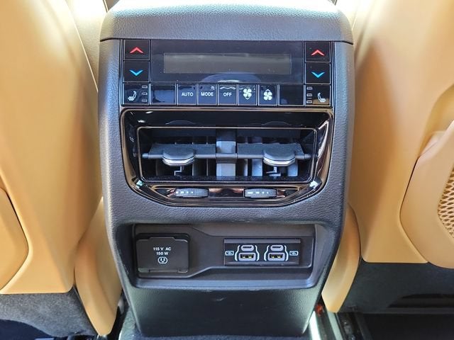 2025 Jeep Grand Cherokee Summit 4x4
