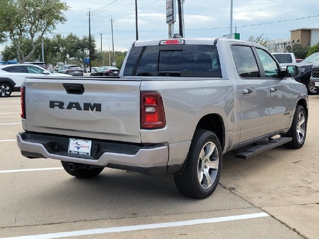 2025 RAM 1500 Tradesman Crew Cab 4x2 5'7" Box