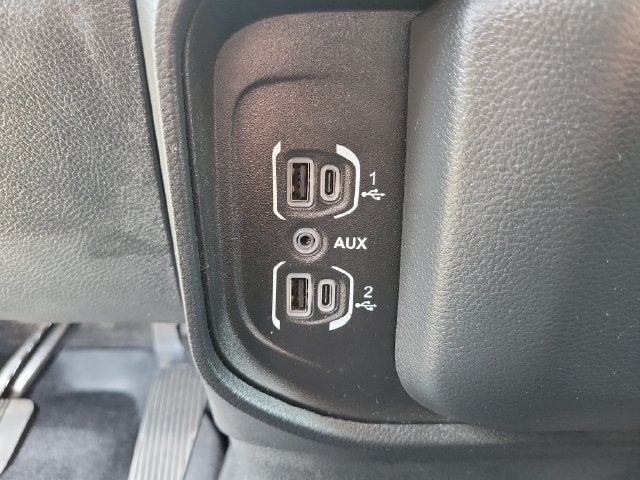 2025 RAM 1500 Tradesman Crew Cab 4x2 5'7" Box