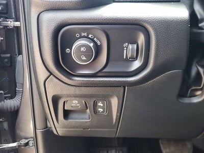 2025 RAM 1500 Lone Star Crew Cab 4x4 5'7" Box