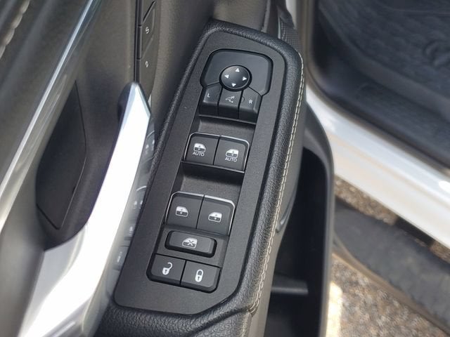 2025 RAM 1500 Laramie Crew Cab 4x4 5'7" Box