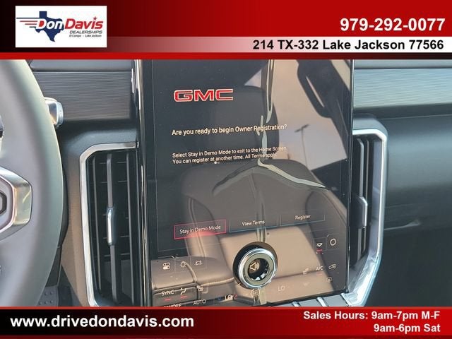 2026 GMC Acadia Elevation