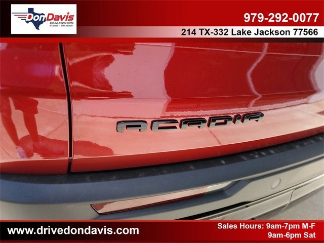 2026 GMC Acadia Elevation