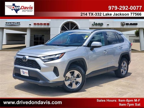 2024 Toyota RAV4 XLE