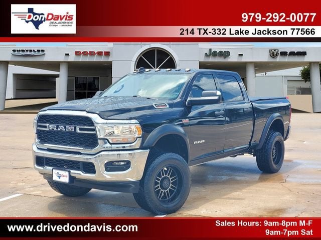 2022 RAM 2500 Tradesman Crew Cab 4x4 6'4" Box