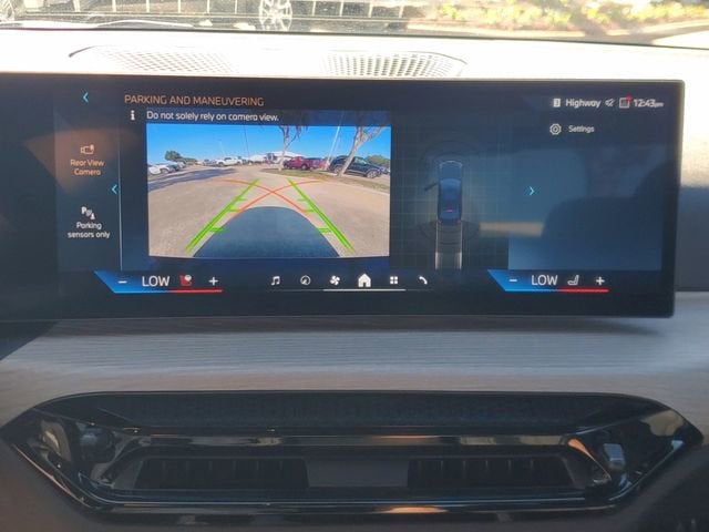 2025 BMW 3 Series 330i