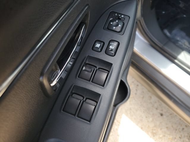 2024 Mitsubishi Outlander Sport S