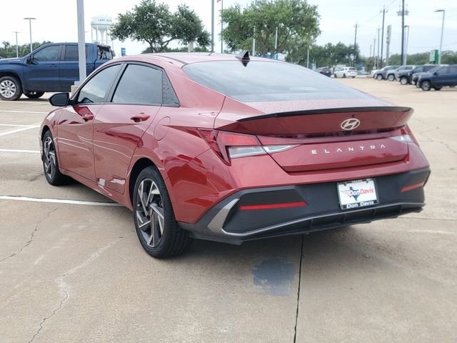 2025 Hyundai Elantra SEL Sport