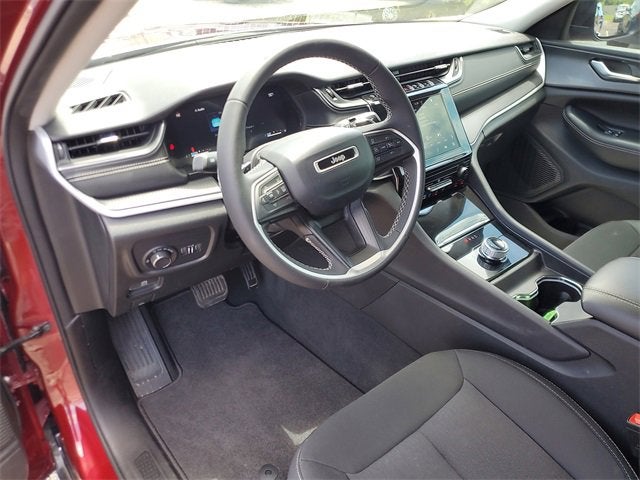 2024 Jeep Grand Cherokee L Laredo