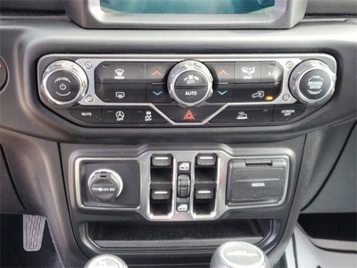 2022 Jeep Gladiator Overland