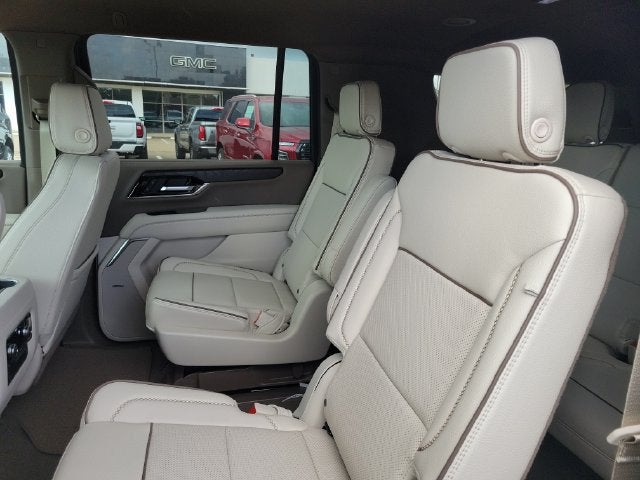 2026 GMC Yukon XL Denali - Photo 11