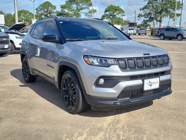 Used 2022 Jeep Compass Altitude with VIN 3C4NJCBB9NT187574 for sale in El Campo, TX