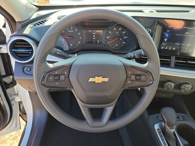 2026 Chevrolet Trax LS - Photo 17