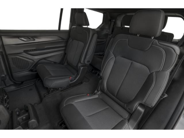 2025 Jeep Grand Cherokee L Laredo X 4x4