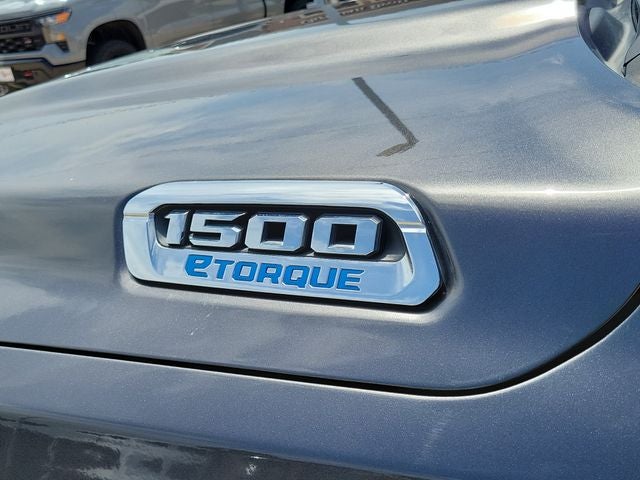 2022 RAM 1500 Lone Star Crew Cab 4x4 5'7' Box
