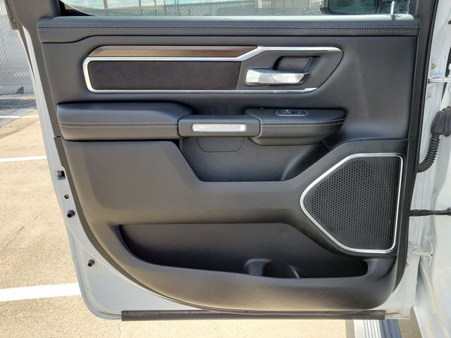 2021 RAM 1500 Laramie Crew Cab 4x4 5'7' Box