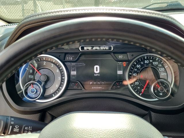 2021 RAM 1500 Laramie Crew Cab 4x4 5'7' Box