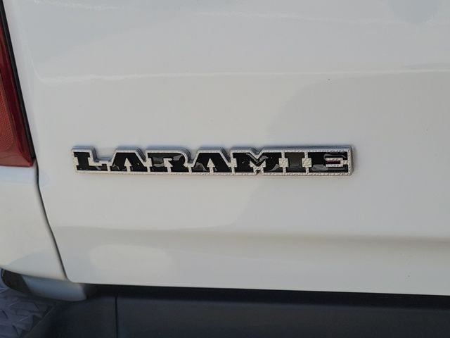 2021 RAM 1500 Laramie Crew Cab 4x4 5'7' Box