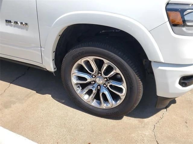 2021 RAM 1500 Laramie Crew Cab 4x4 5'7' Box