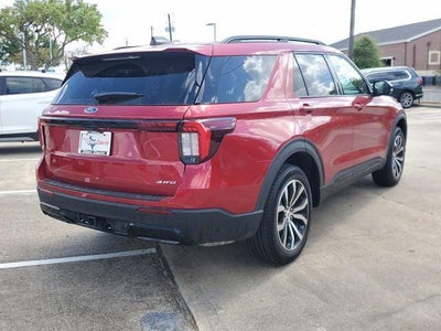 2025 Ford Explorer ST-Line
