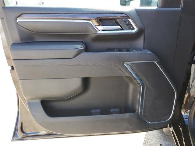 2025 Chevrolet Silverado 2500HD 4WD Crew Cab Standard Bed LT