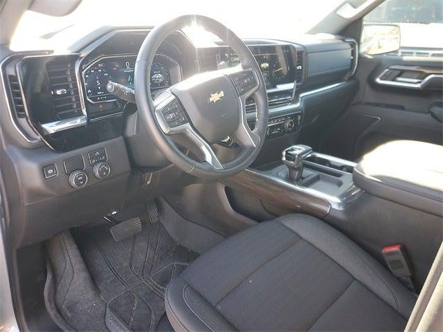 2024 Chevrolet Silverado 1500 2WD Crew Cab Short Bed LT