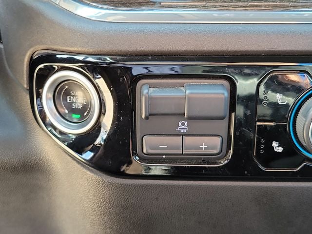 2025 Chevrolet Silverado 1500 4WD Crew Cab Standard Bed LT