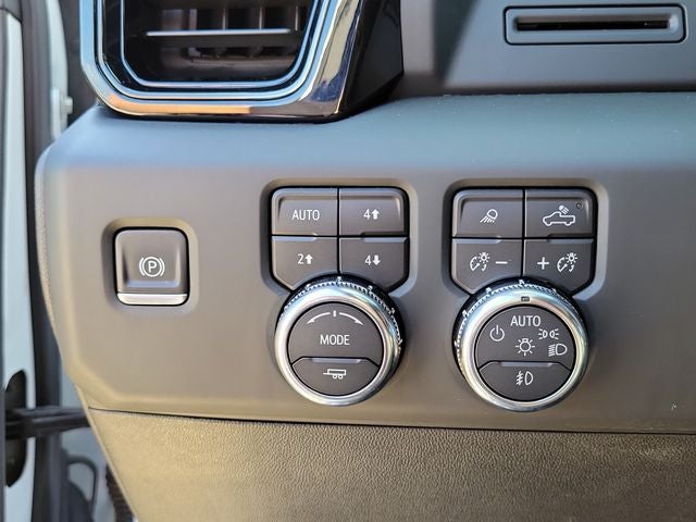 2024 GMC Sierra 2500HD 4WD Crew Cab Standard Bed AT4