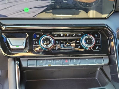 2024 GMC Sierra 2500HD 4WD Crew Cab Standard Bed AT4