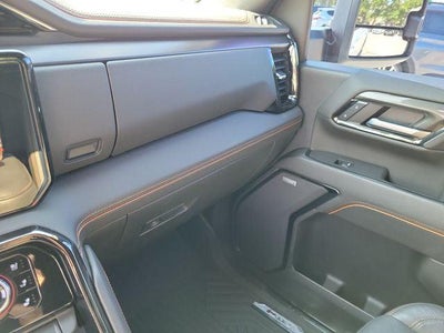 2024 GMC Sierra 2500HD 4WD Crew Cab Standard Bed AT4