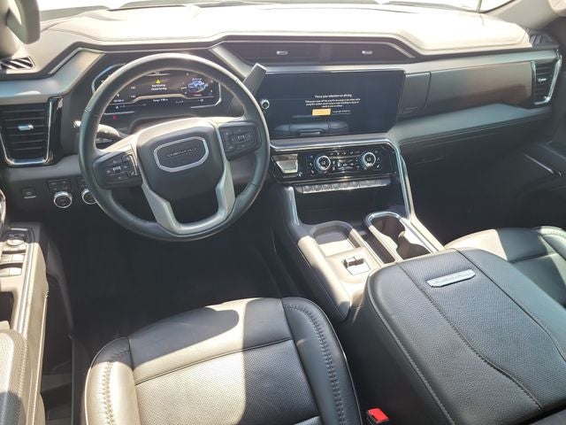2024 GMC Sierra 2500HD 4WD Crew Cab Standard Bed Denali