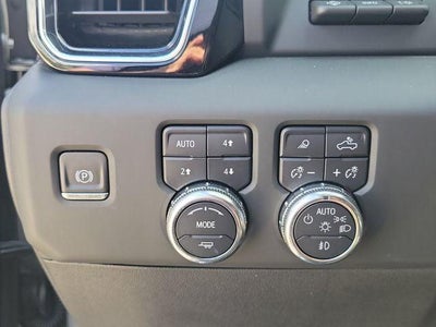 2024 GMC Sierra 2500HD 4WD Crew Cab Standard Bed Denali