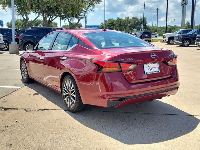 2025 Nissan Altima SV FWD
