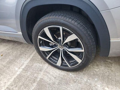 2024 Volkswagen Atlas 2.0T SEL Premium R-Line