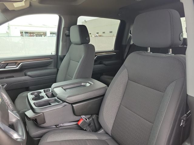2025 Chevrolet Silverado 2500HD 4WD Crew Cab Standard Bed LT
