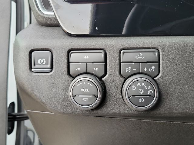 2025 Chevrolet Silverado 2500HD 4WD Crew Cab Standard Bed LT