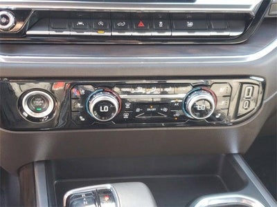 2023 GMC Sierra 1500 2WD Crew Cab Short Box SLT