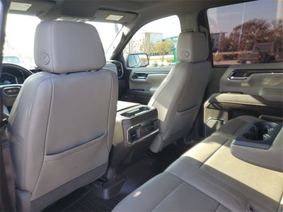 2022 GMC Sierra 1500 4WD Crew Cab Short Box SLT