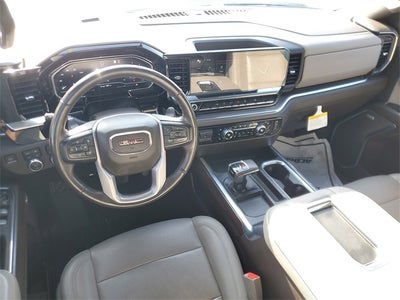 2022 GMC Sierra 1500 4WD Crew Cab Short Box SLT