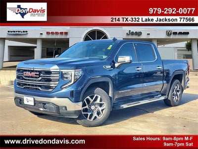 2022 GMC Sierra 1500 4WD Crew Cab Short Box SLT