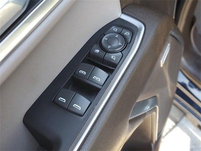 2022 GMC Sierra 1500 4WD Crew Cab Short Box SLT