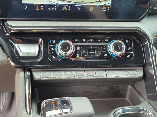2024 GMC Sierra 1500 4WD Crew Cab Short Box AT4