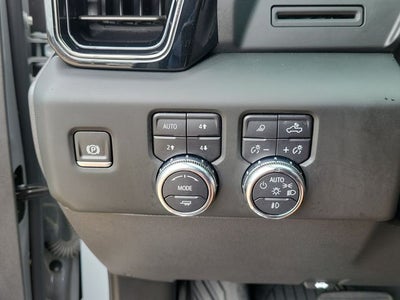 2024 GMC Sierra 1500 4WD Crew Cab Short Box AT4