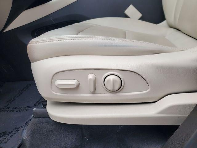 2022 Buick Enclave FWD Essence