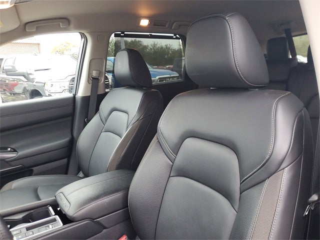 2025 Nissan Pathfinder SL FWD