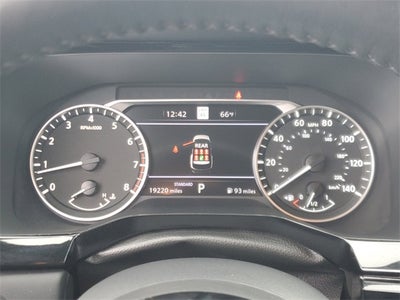 2025 Nissan Pathfinder SL FWD