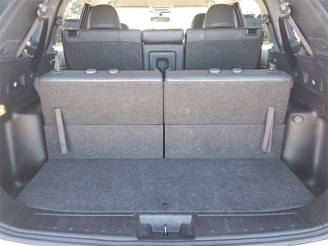 2024 Mitsubishi Outlander Base